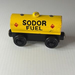 Thomas & Friends Wooden Railway Train Tank Engine Sodor Fuel Tanker Car 2001